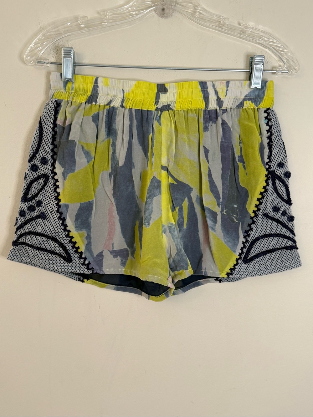 Chloe Oliver shorts yellow gray embroidered mesh elastic waist XS